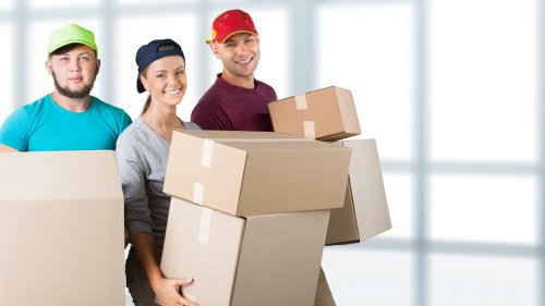 Secure storage units in Lampton for moving and renovation support